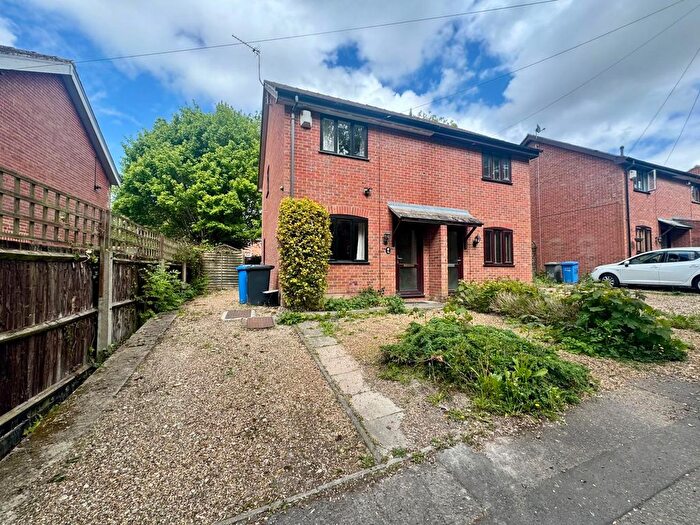 2 Bedroom Semi-Detached House To Rent In Bridge Farm Lane, Norwich, NR5