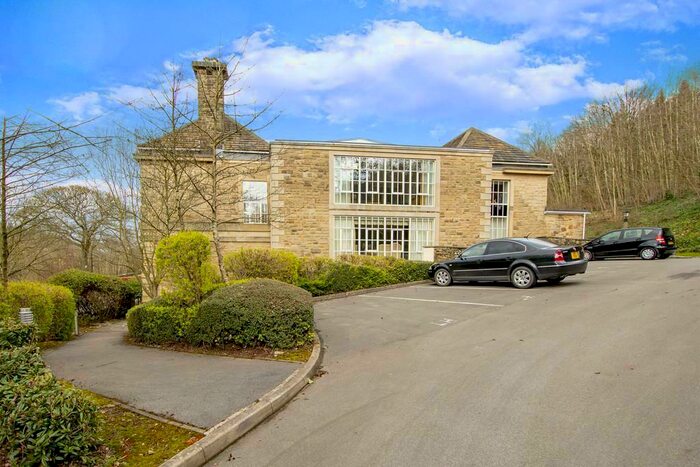 3 Bedroom Apartment For Sale In Ashopton Road, Bamford, Hope Valley, S33