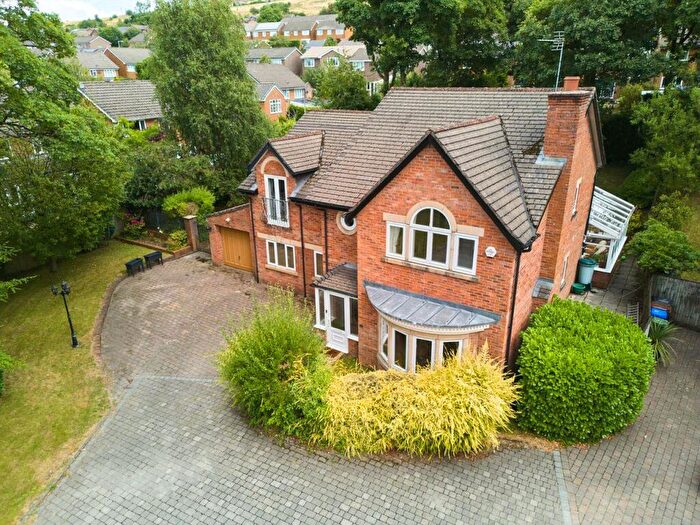 5 Bedroom Detached House For Sale In Moorland Fold, Stalybridge, SK15
