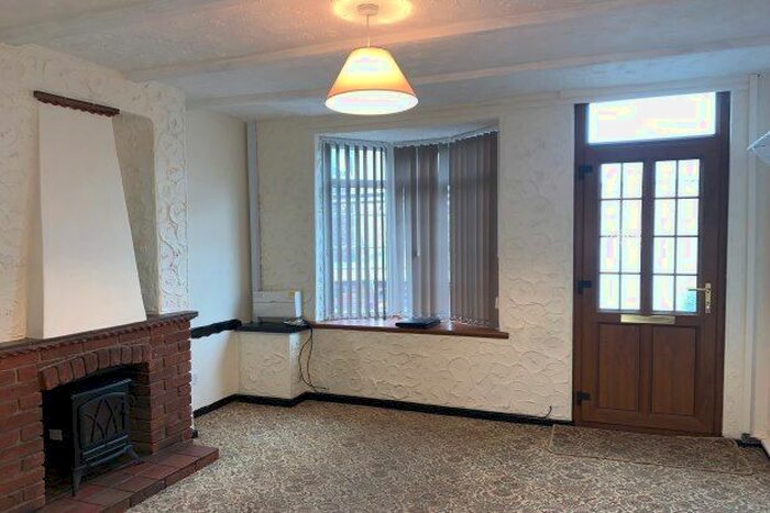 2 Bedroom Property To Rent In Cannock Road, Cannock, WS11