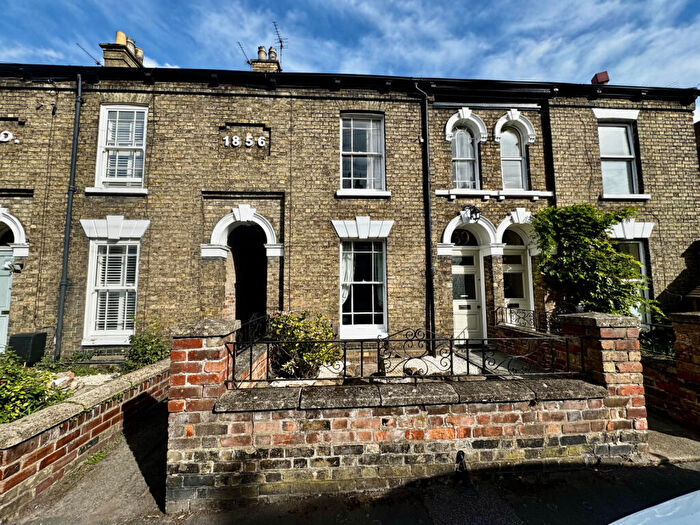 2 Bedroom Terraced House For Sale In Lee Street, Louth, Lincolnshire, LN11