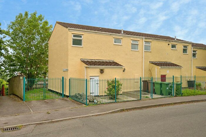 2 Bedroom End Of Terrace House For Sale In Kelly Close, Plymouth, PL5