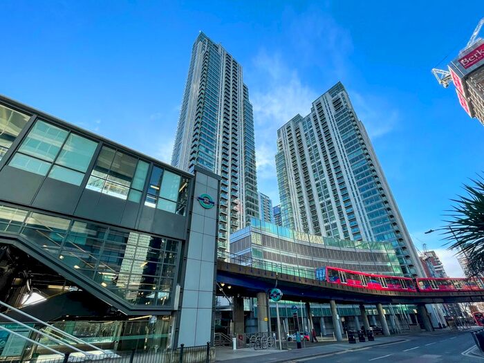 Studio To Rent In Pan Peninsula Square, London E14