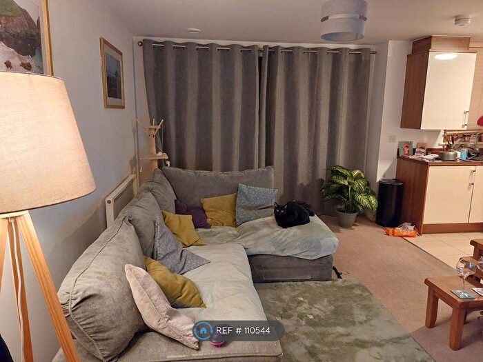 2 Bedroom Flat To Rent In Colby Street, Southampton, SO16