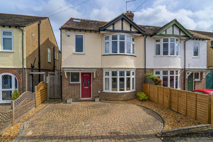 4 Bedroom Semi-Detached House To Rent In Overstone Road, Harpenden, AL5