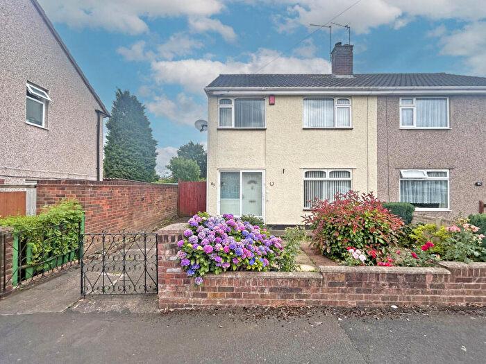 3 Bedroom Semi Detached House For Sale In Winchester Road, West Bromwich, B71