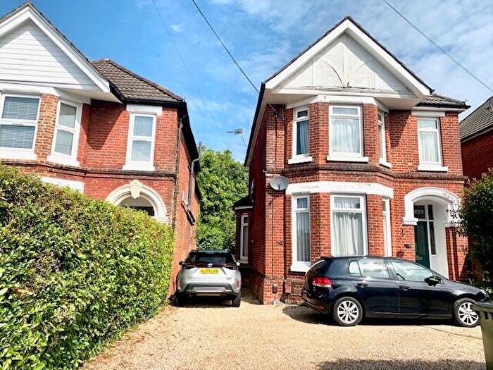 1 Bedroom Apartment To Rent In Winchester Road, SO16