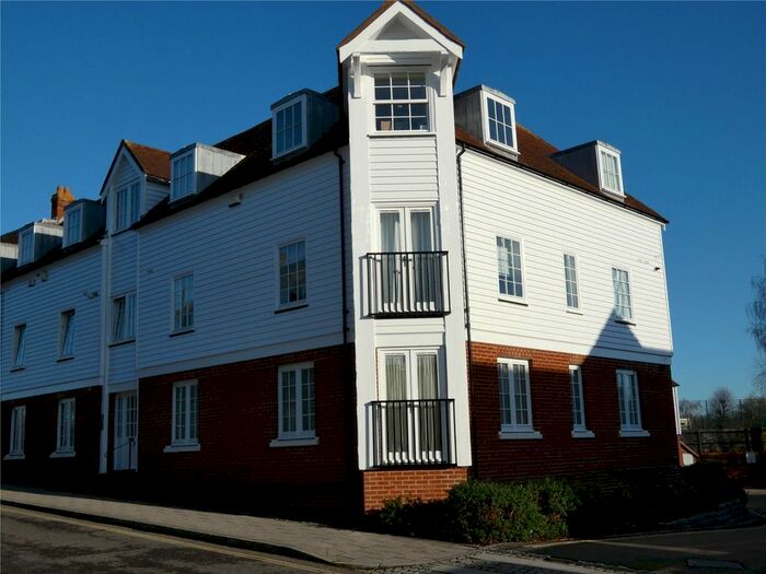 2 Bedroom Flat To Rent In Station Road West, Canterbury, Kent CT2
