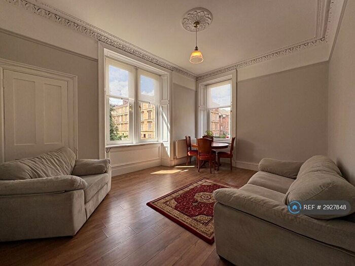2 Bedroom Flat To Rent In Roslea Drive, Glasgow, G31