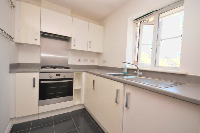 2 Bedroom Apartment To Rent In Clarendon Close, Corby, NN18
