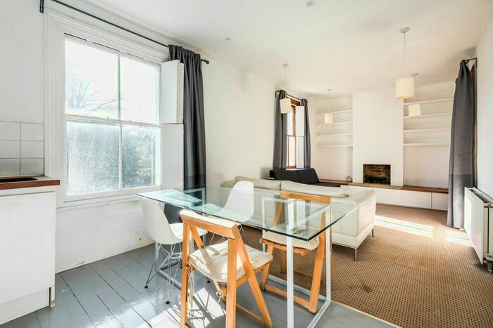 2 Bedroom Flat To Rent In Belvedere Road, London, SE19