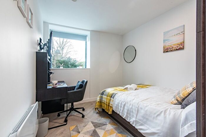 1 Bedroom Flat To Rent In Broadgate House, Broadgate, Beeston, Nottingham, NG9