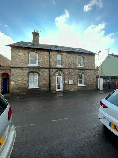2 Bedroom Flat To Rent In 101 High Street, Ramsey PE26