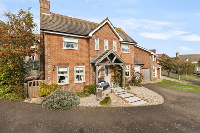 3 Bedroom Detached House For Sale In Eleanor Close, Seaford, BN25