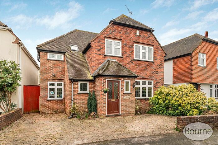 4 Bedroom Detached House For Sale In Nursery Close, Horsell, Woking, Surrey, GU21