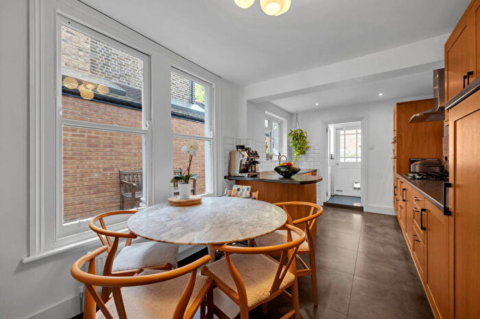 4 Bedroom Terraced House For Sale In Sunninghill Road, London, SE13