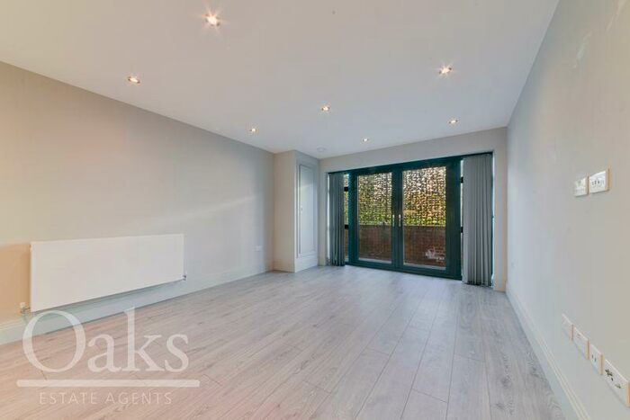 2 Bedroom Flat To Rent In Tavistock Road, Croydon, CR0
