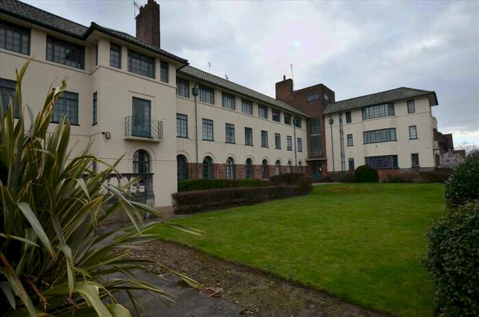 Studio To Rent In The Pantiles, Finchley Road, Temple Fortune, NW11