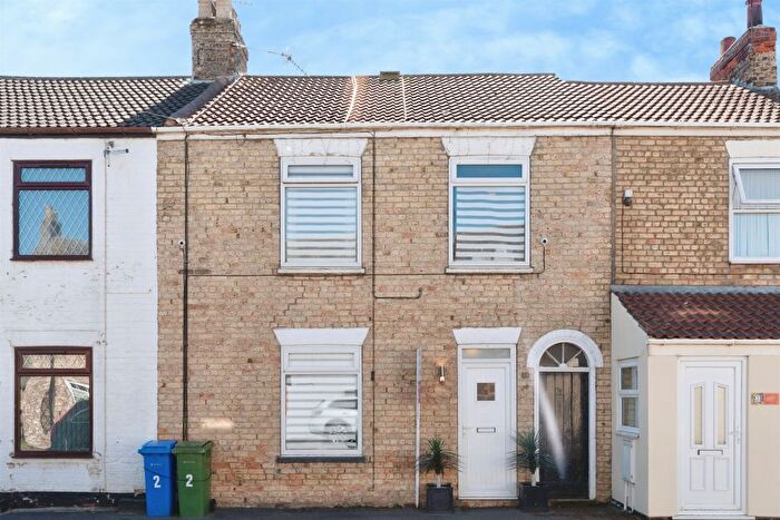 3 Bedroom Terraced House For Sale In West View, Patrington, Hull, HU12