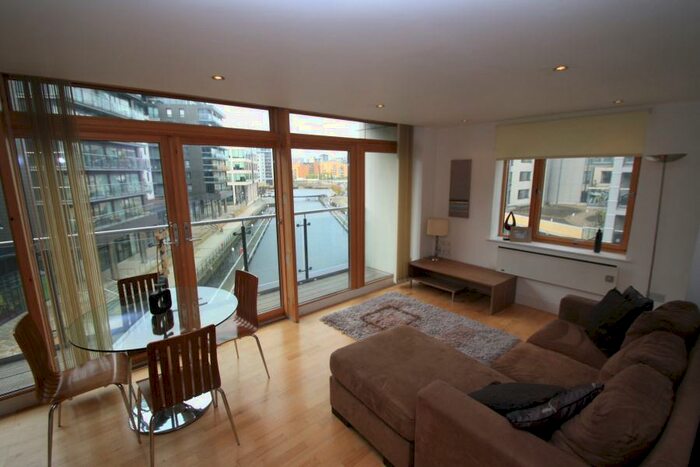 2 Bedroom Apartment To Rent In Clarence House, The Boulevard, LS10