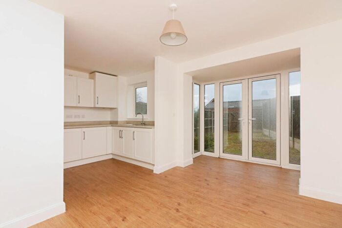 4 Bedroom Town House For Sale In Temple Hill, Dartford, DA1