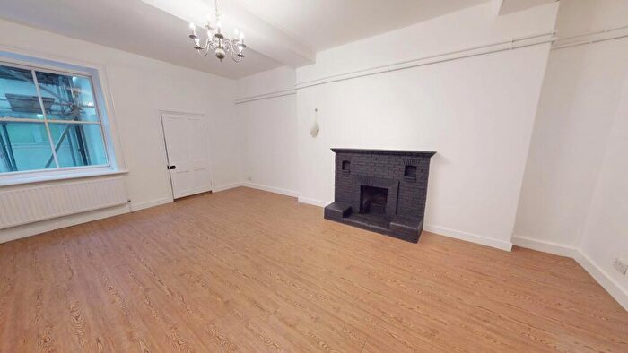 2 Bedroom Flat To Rent In Marine Parade, Kemptown, Brighton, BN2