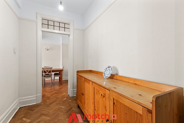 3 Bedroom Flat To Rent In Haven Green Court, Haven Green, London, W5