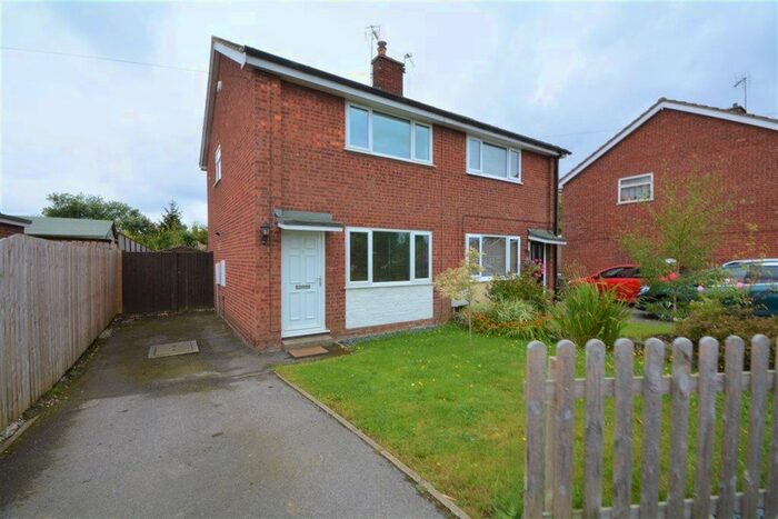 2 Bedroom Semi-Detached House To Rent In Chestnut Garth, Hemingbrough, YO8