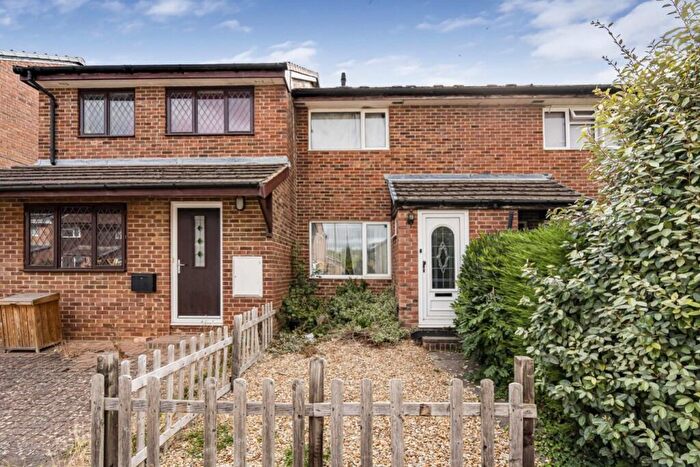 2 Bedroom Terraced House To Rent In Chamberlain Place, Kidlington, Oxfordshire, OX5