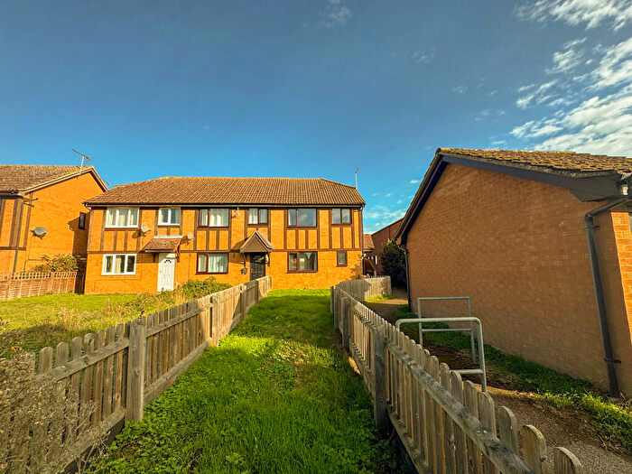 3 Bedroom End Of Terrace House To Rent In The Mallards, Lakenheath, Brandon, IP27