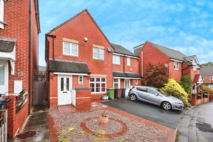 3 Bedroom Semi-Detached House For Sale In Wavers Marston, Birmingham, B37