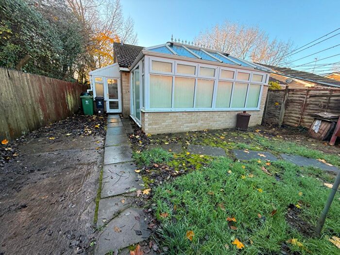 2 Bedroom Bungalow For Sale In Waterloo Close, Cardiff, CF23