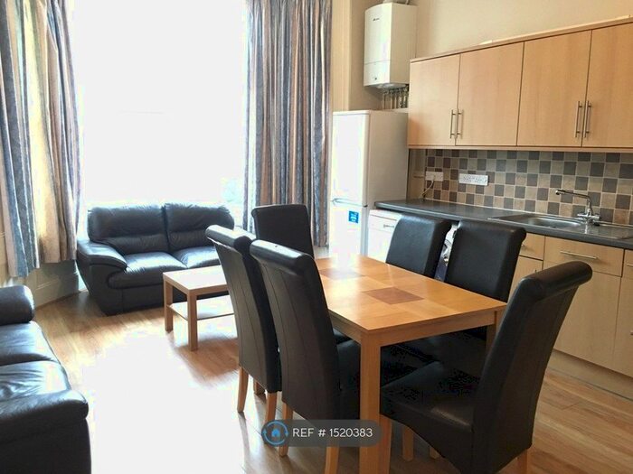 6 Bedroom Flat To Rent In Belvoir Road, Bristol, BS6