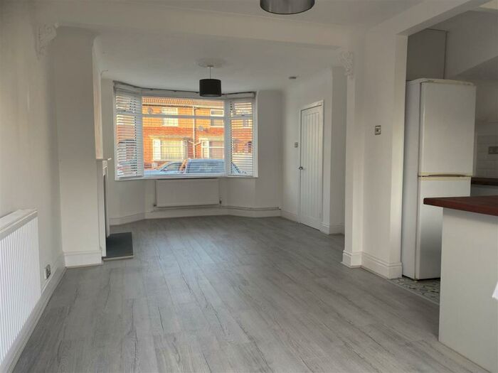 3 Bedroom Terraced House To Rent In Yelverton Road, Radford, Coventry, CV6