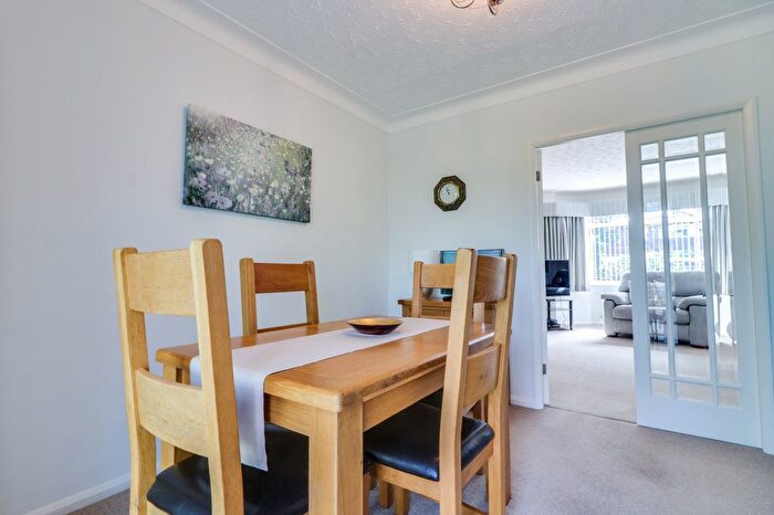4 Bedroom Detached House For Sale In Green Lane, Cookridge, Leeds, West Yorkshire, LS16