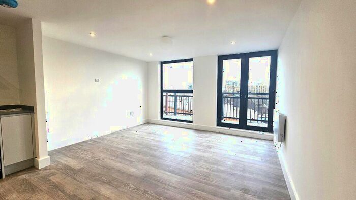 2 Bedroom Apartment To Rent In High Road, Ilford, London, IG1