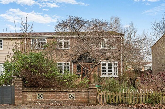 3 Bedroom End Of Terrace House For Sale In Mallard Close, Bournemouth, BH8