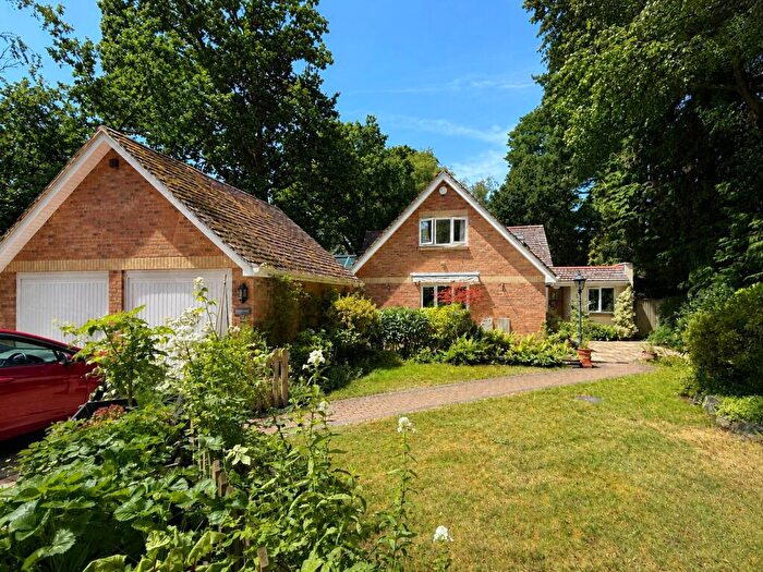4 Bedroom Detached House For Sale In Park Lane, Alderholt, Fordingbridge, Dorset, SP6