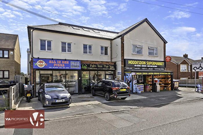 2 Bedroom Apartment To Rent In Rye Road, Hoddesdon, EN11