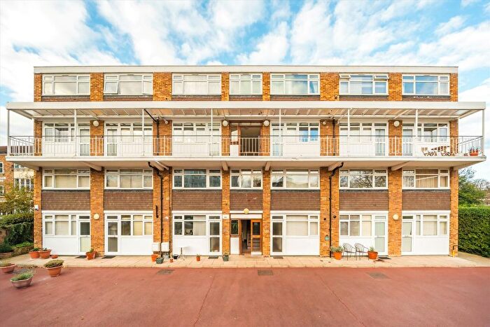 2 Bedroom Flat To Rent In Kersfield Road, Putney, SW15