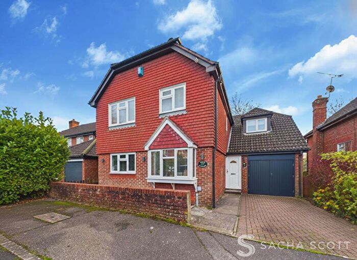 4 Bedroom Detached House For Sale In Chaucer Close, Banstead, SM7