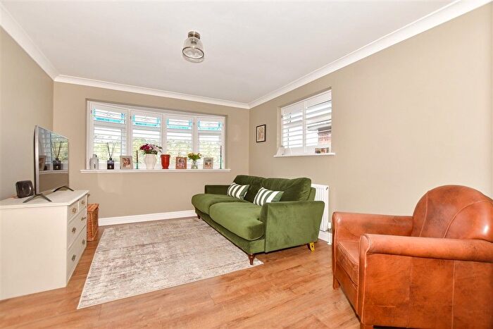 2 Bedroom Detached Bungalow For Sale In Stonehall Road, Lydden, Dover, Kent, CT15