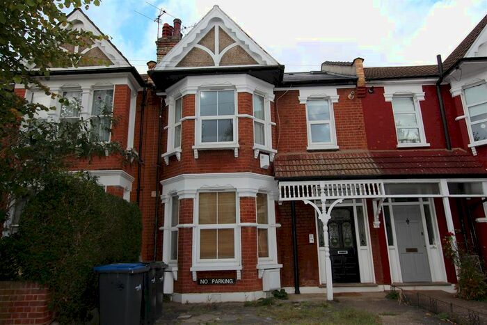 1 Bedroom Flat To Rent In Maidstone Road, Bounds Green N11