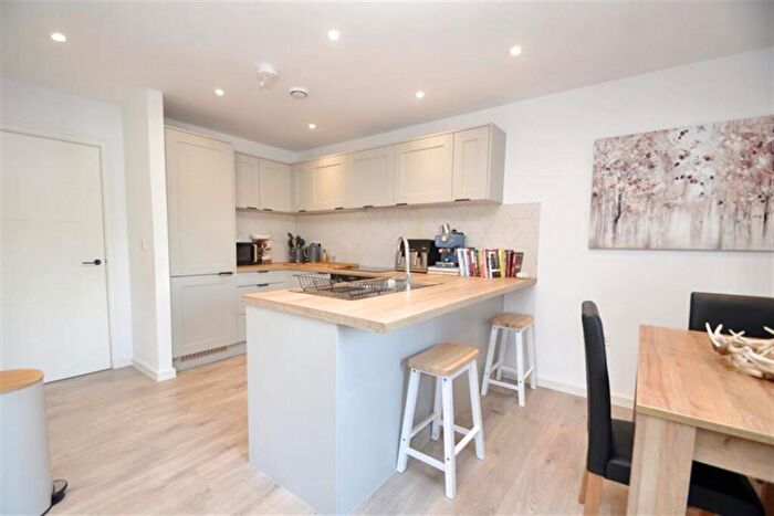 2 Bedroom Flat For Sale In Poole Park, BH15
