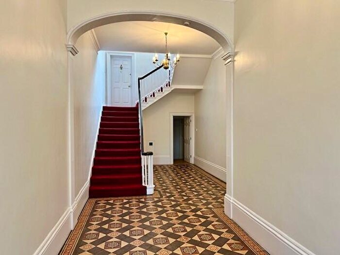 2 Bedroom Apartment To Rent In Kings Buildings, Chester, CH1