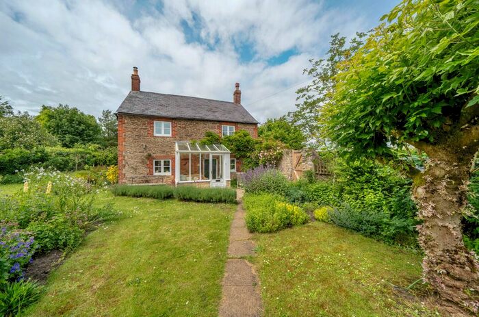 4 Bedroom Semi-Detached House For Sale In Rectory Lane, Longworth, Oxfordshire, OX13
