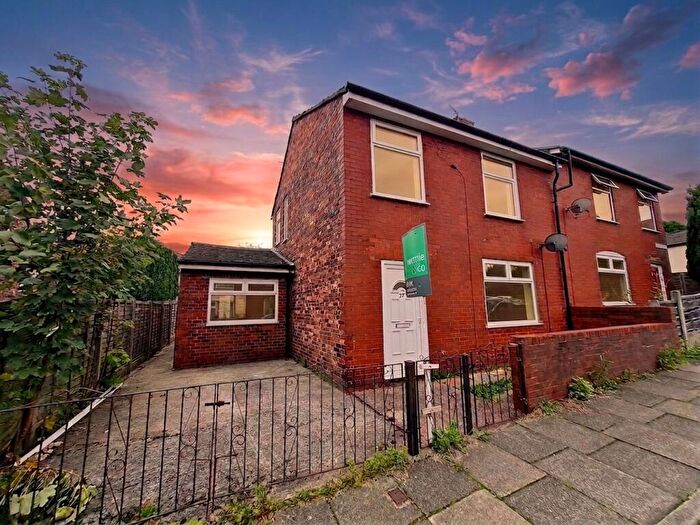 3 Bedroom Semi-Detached House To Rent In King Street, Radcliffe, M26