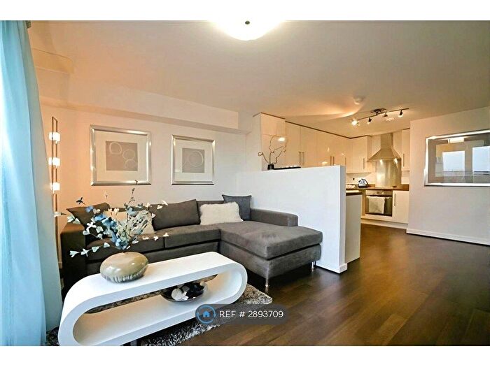 2 Bedroom Flat To Rent In Mono Lane, Feltham, TW13