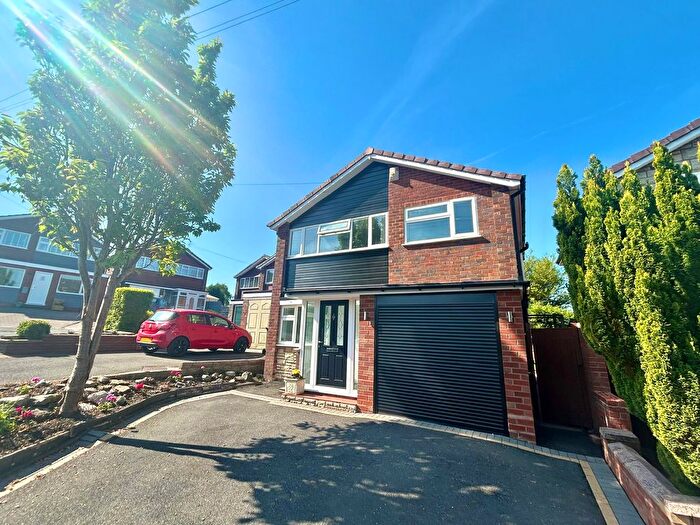 3 Bedroom Detached House To Rent In Hopyard Close, Gornal Wood, DY3