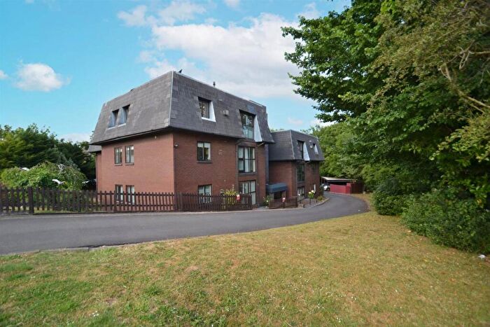 2 Bedroom Apartment To Rent In Broadhurst Avenue, Edgware, Greater London, HA8